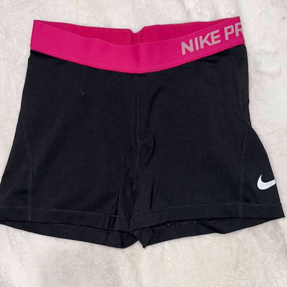 Nike Pro Dri-Fit Shorts pink & black